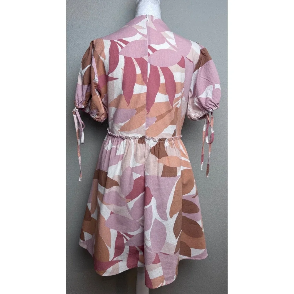 Girl and the Sun Avery Pink Leaf Print Puff Sleeve Mini Dress Size Medium Summer